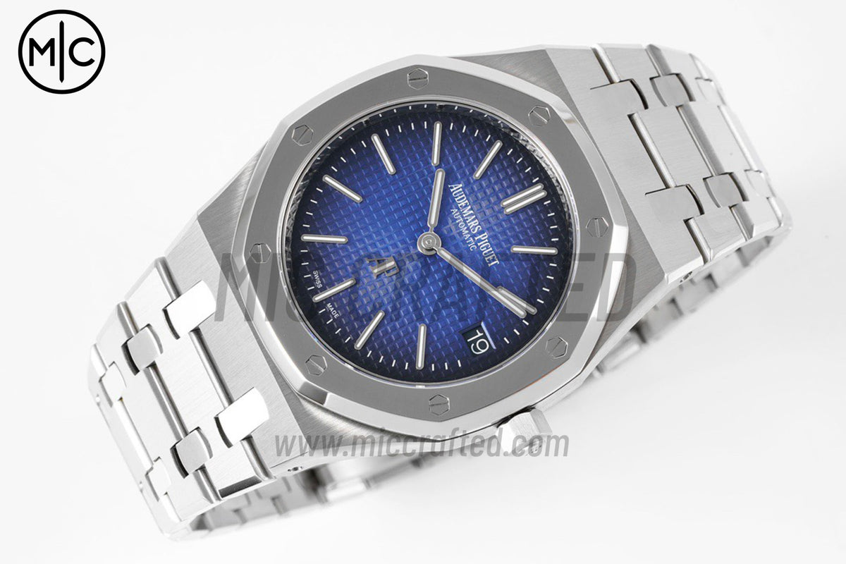 Royal Oak 39mm 15202IP 鈦金屬藍色紋理錶盤配 SS 錶鏈 - 尊貴版