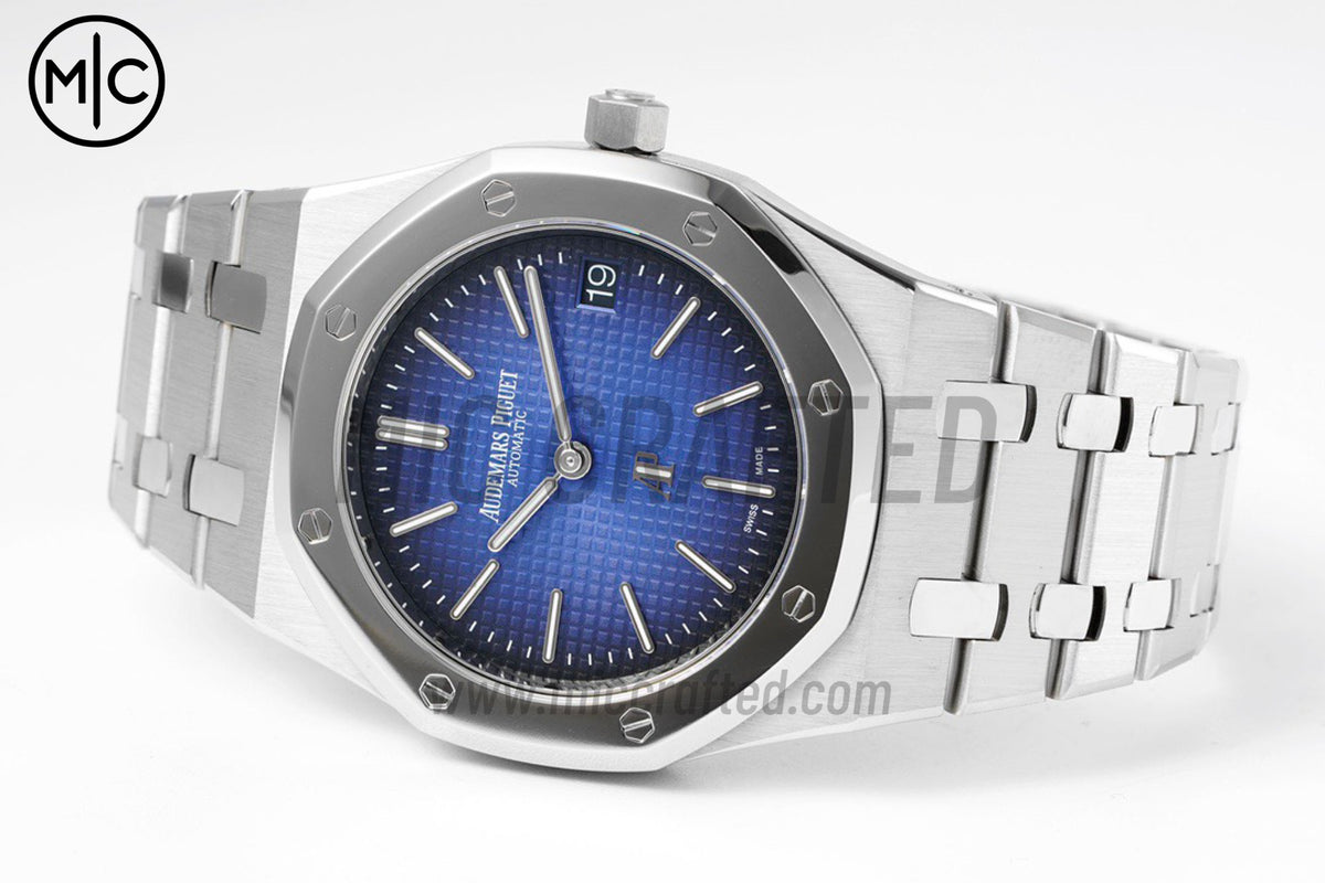 Royal Oak 39mm 15202IP 鈦金屬藍色紋理錶盤配 SS 錶鏈 - 尊貴版