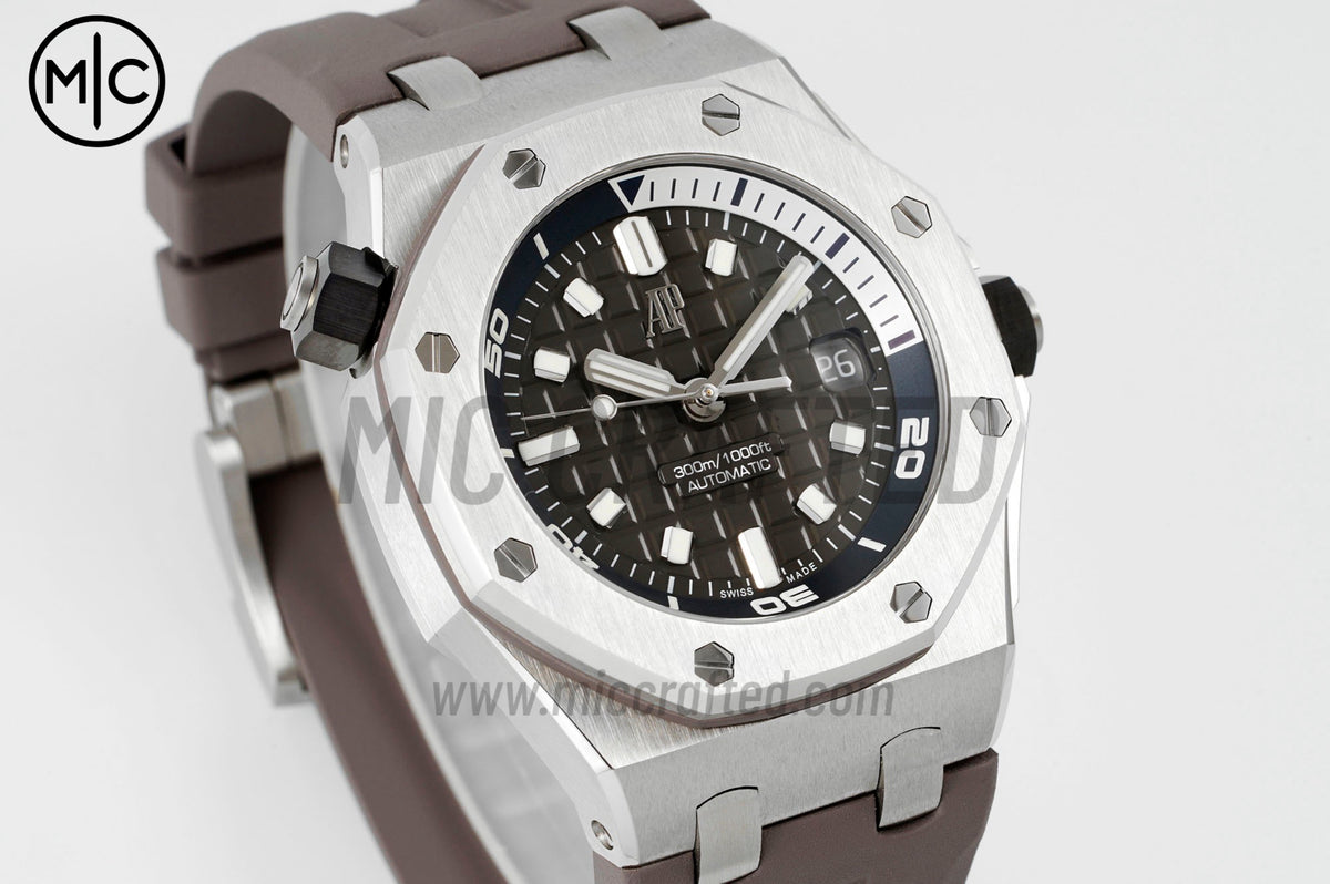 Royal Oak Offshore Diver 15720 42mm SS Gray Dial on Gray Rubber Strap – Premium Edition