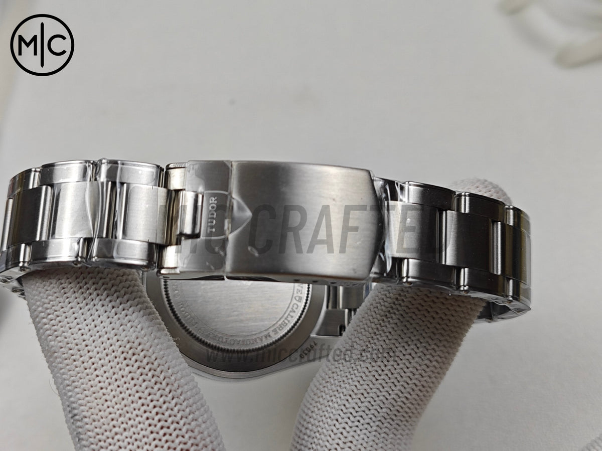 Black Bay 58 39mm SS Black Dial on SS Bracelet – Premium Edition