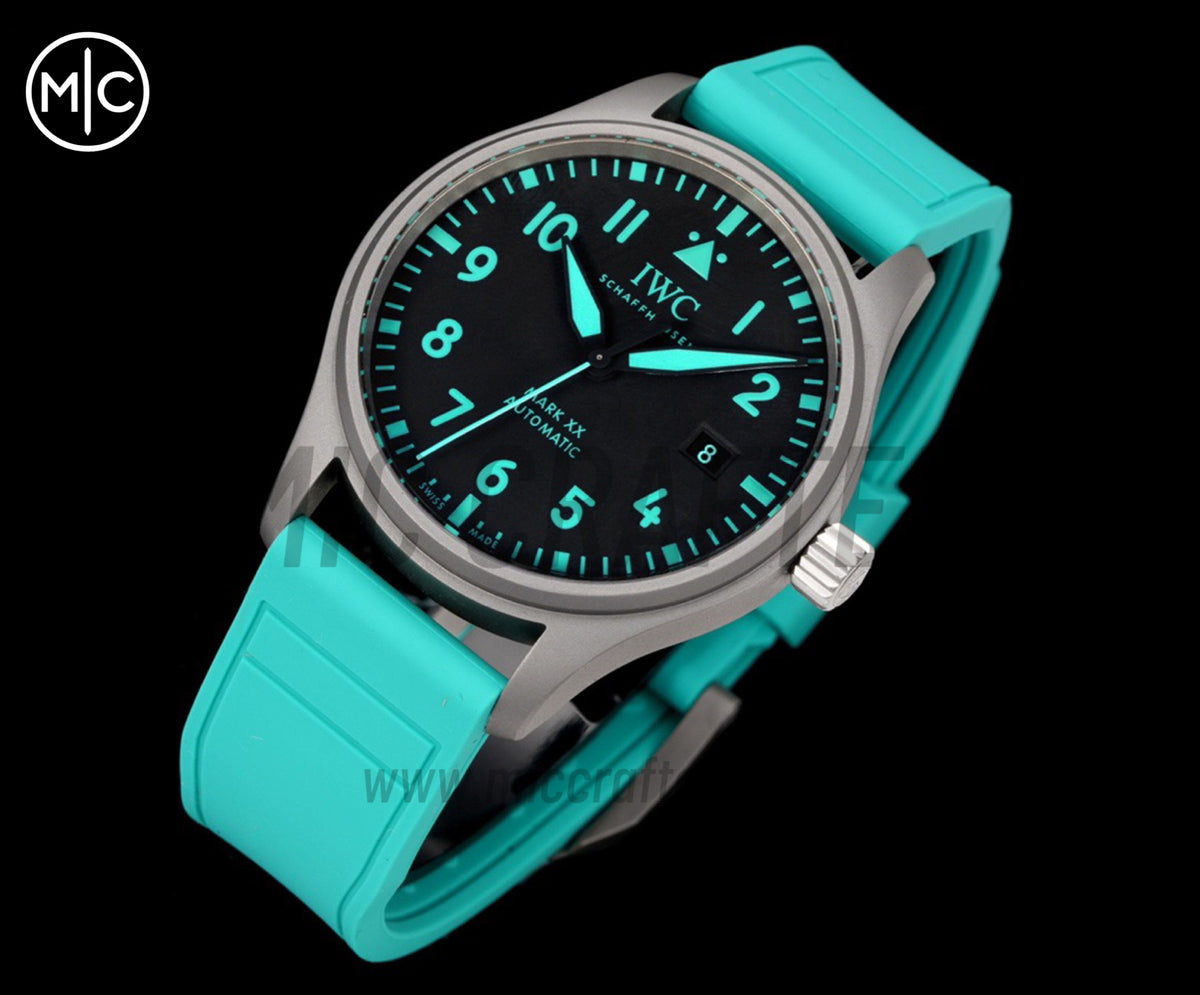Mark XX 40mm Mercedes-AMG PETRONAS F1 Black Dial on Green Rubber Strap – Premium Edition