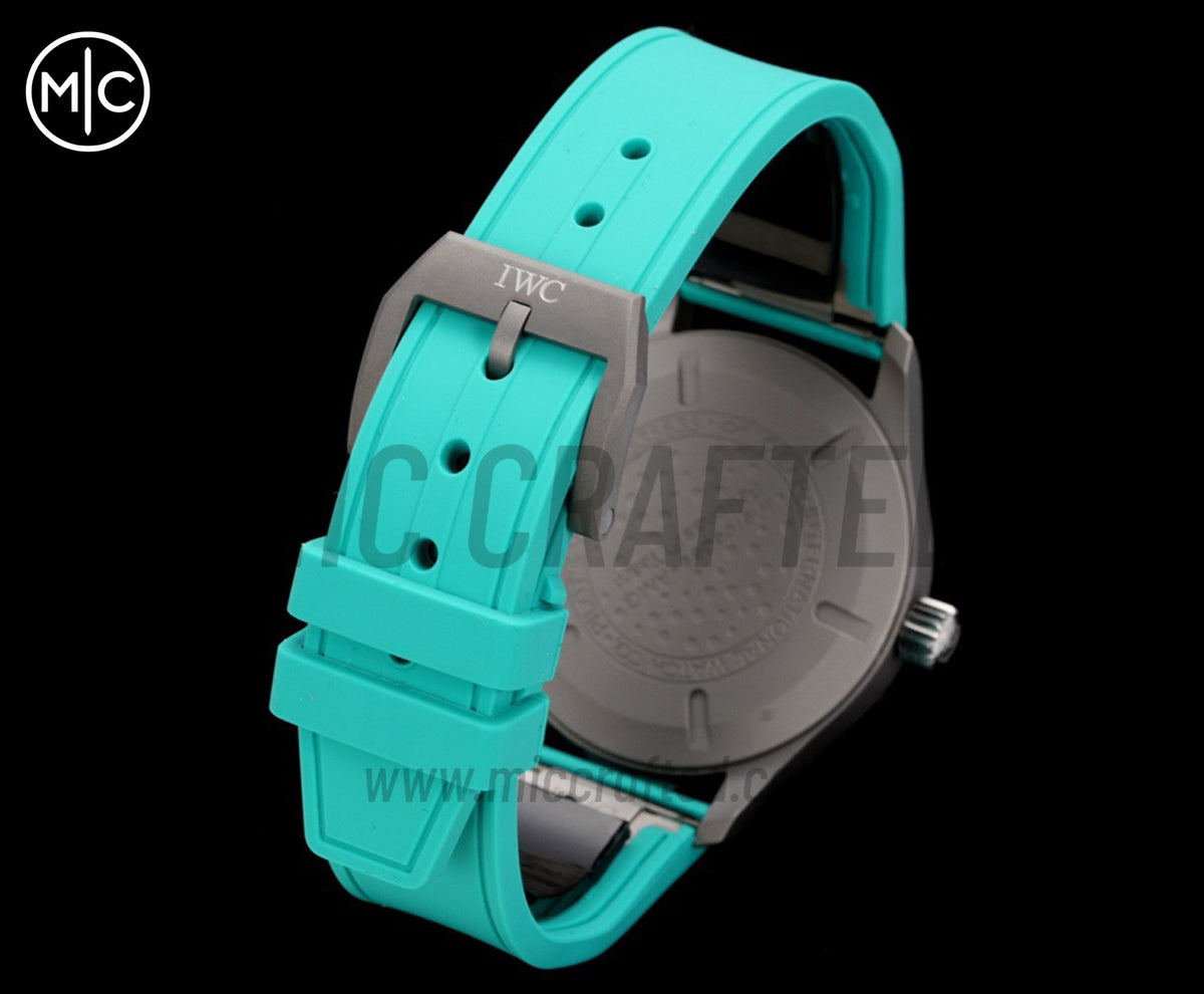 Mark XX 40mm Mercedes-AMG PETRONAS F1 Black Dial on Green Rubber Strap – Premium Edition