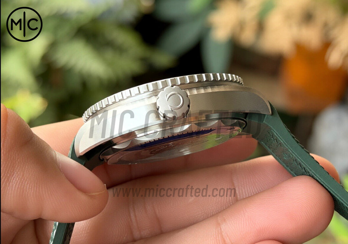 Planet Ocean 43.5mm SS Green Bezel White Dial on Green Rubber Strap – Premium Edition