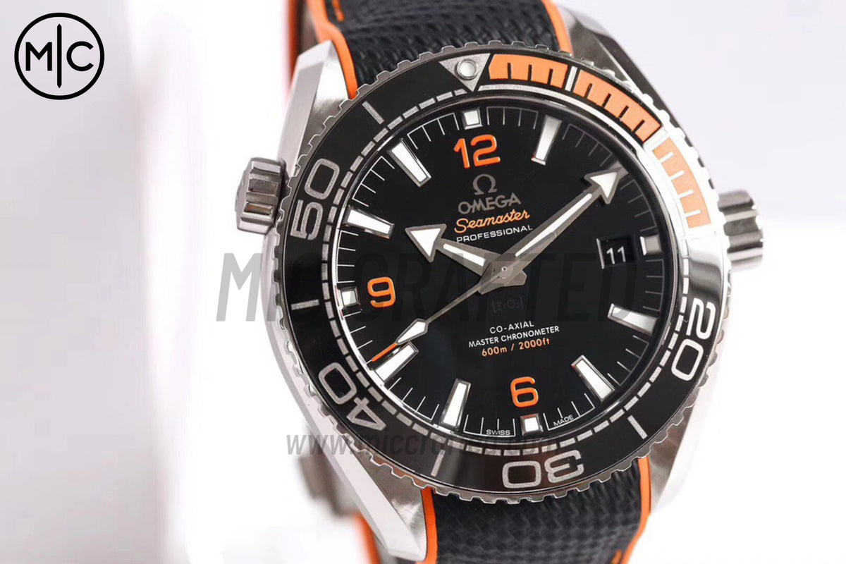 海馬 Planet Ocean 43.5mm 黑色/橙色錶圈黑色錶盤配尼龍錶帶 - 尊貴版