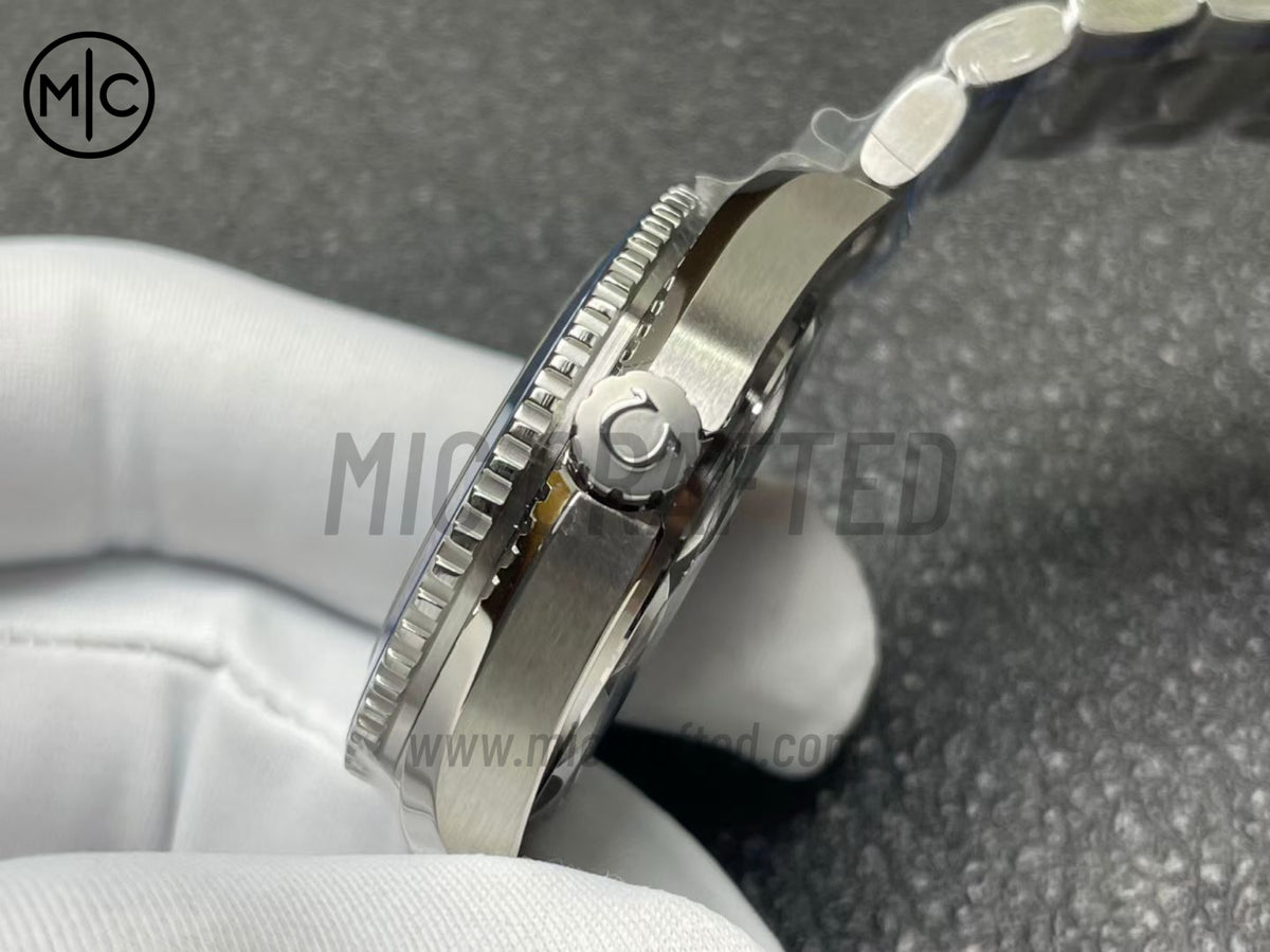Planet Ocean 600M 39.5mm SS Blue Dial Blue Bezel on SS Bracelet – Premium Edition
