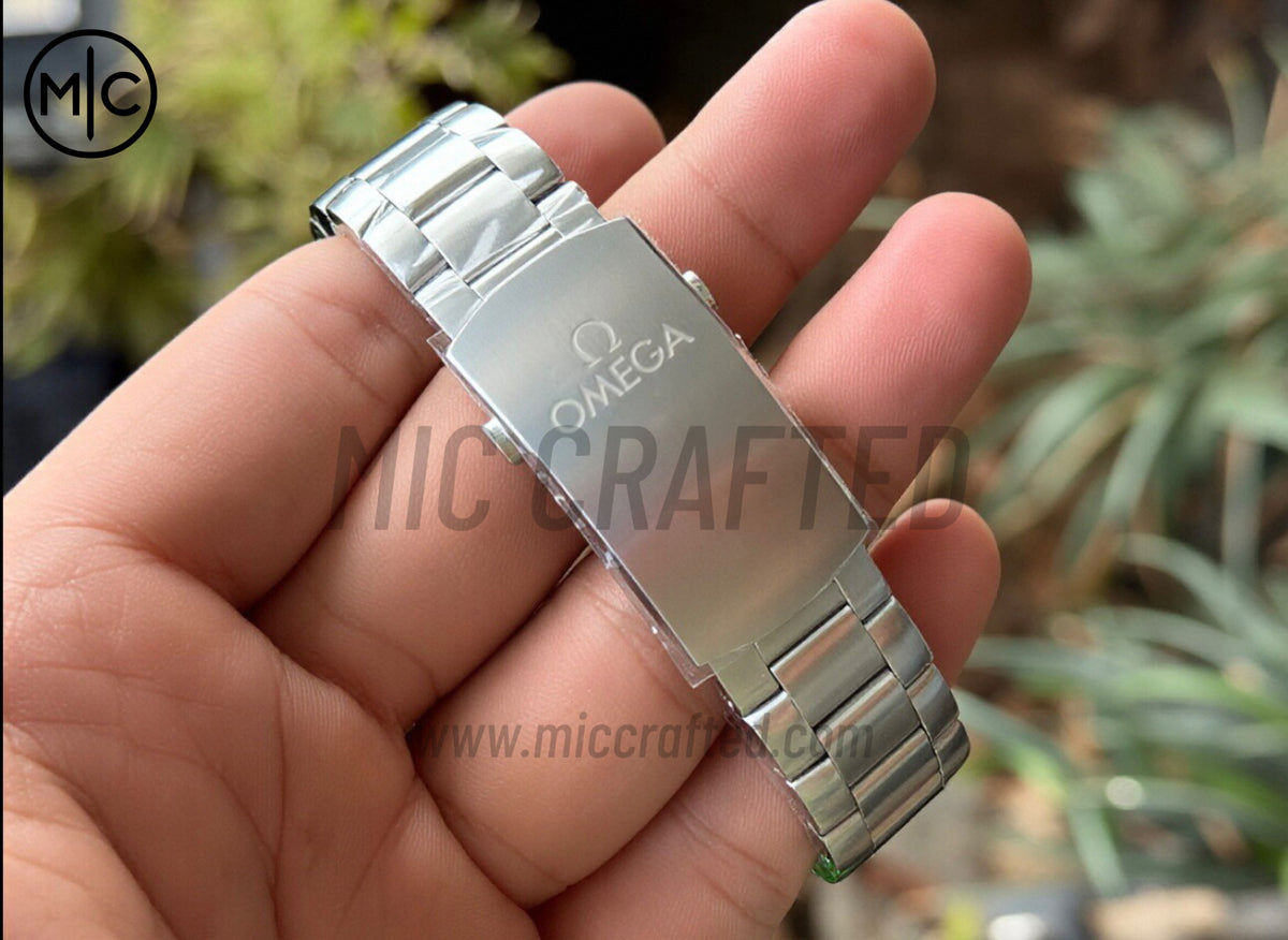 Planet Ocean 600M 39.5mm SS White Dial White Bezel on SS Bracelet – Premium Edition