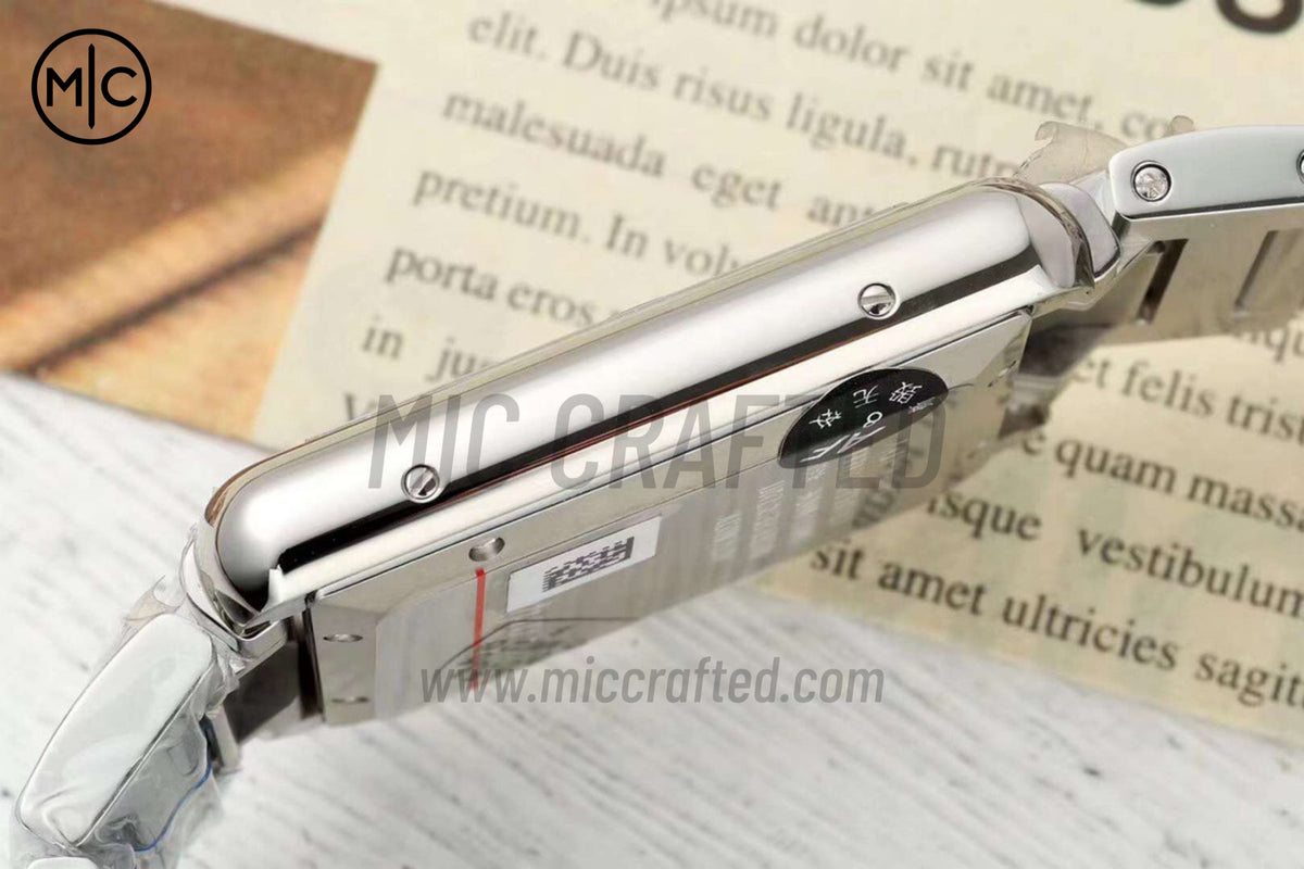 Tank Solo 41mm 銀色錶面,搭配不鏽鋼錶鏈 - 尊貴版