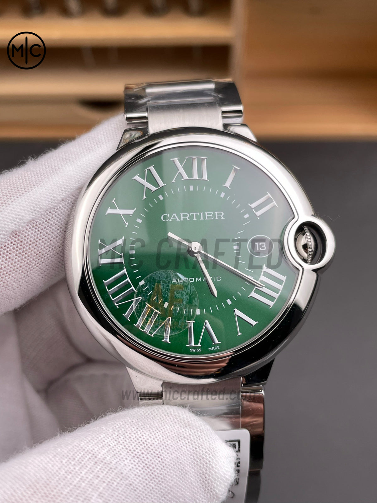 Ballon Bleu 42mm SS 綠色紋理錶盤配 SS 錶鏈 - 尊享版