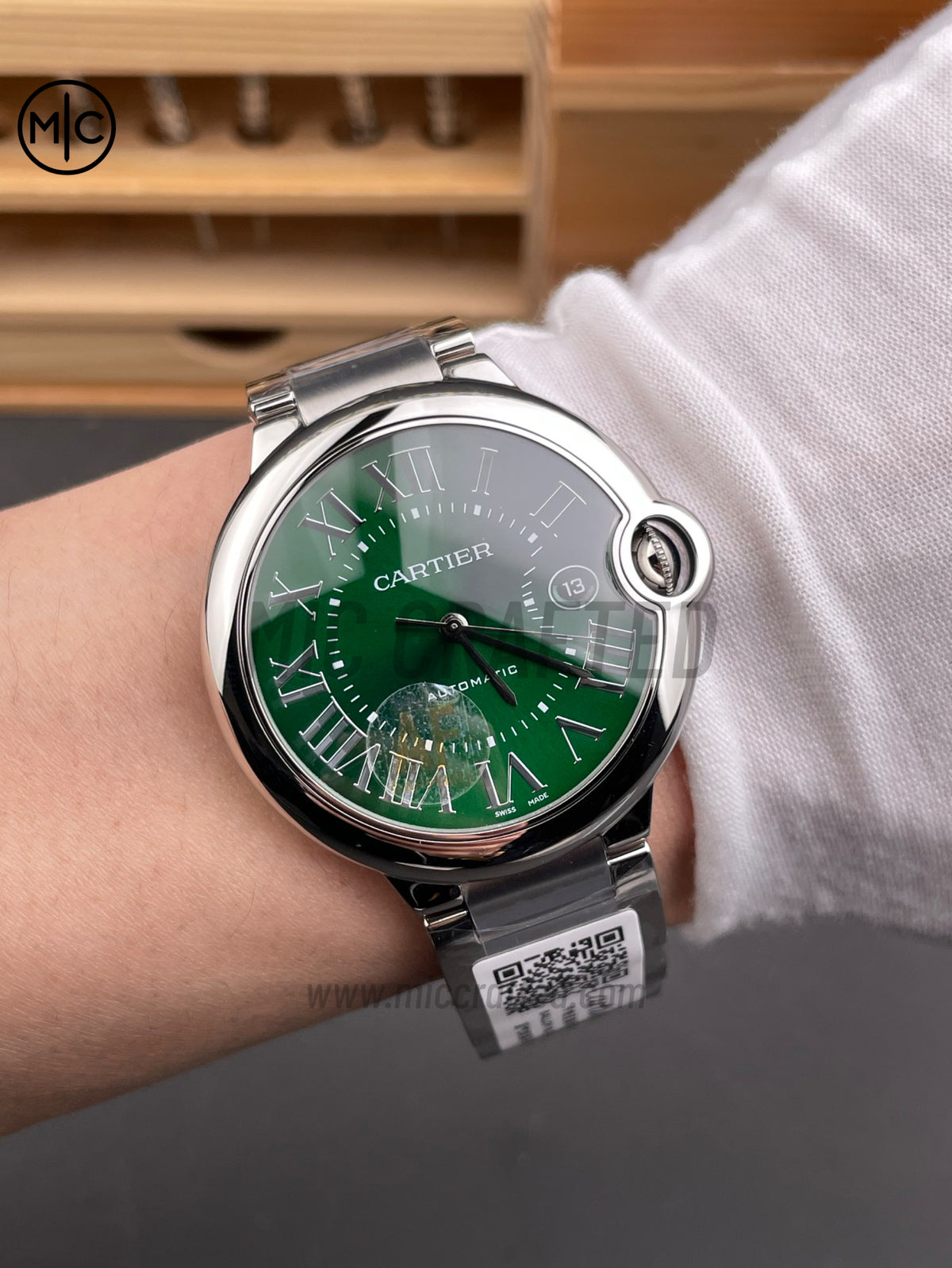 Ballon Bleu 42mm SS 綠色紋理錶盤配 SS 錶鏈 - 尊享版