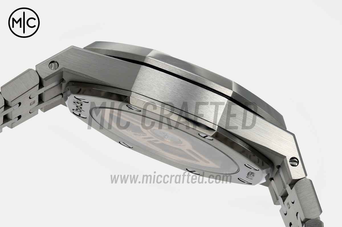 Royal Oak 37mm 15550 SS 銀色紋理錶盤配 SS 錶鏈 - 尊貴版