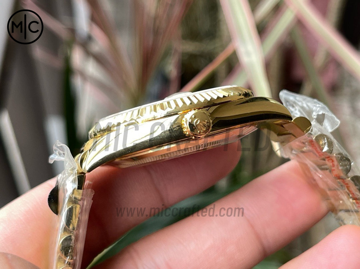 DayDate 40mm 228238 Green Ombre Roman Dial on President Bracelet – Premium Edition