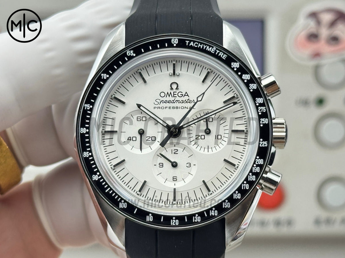 Speedmaster Professional 42mm White Dial on Black Rubber Strap – Premium Edition