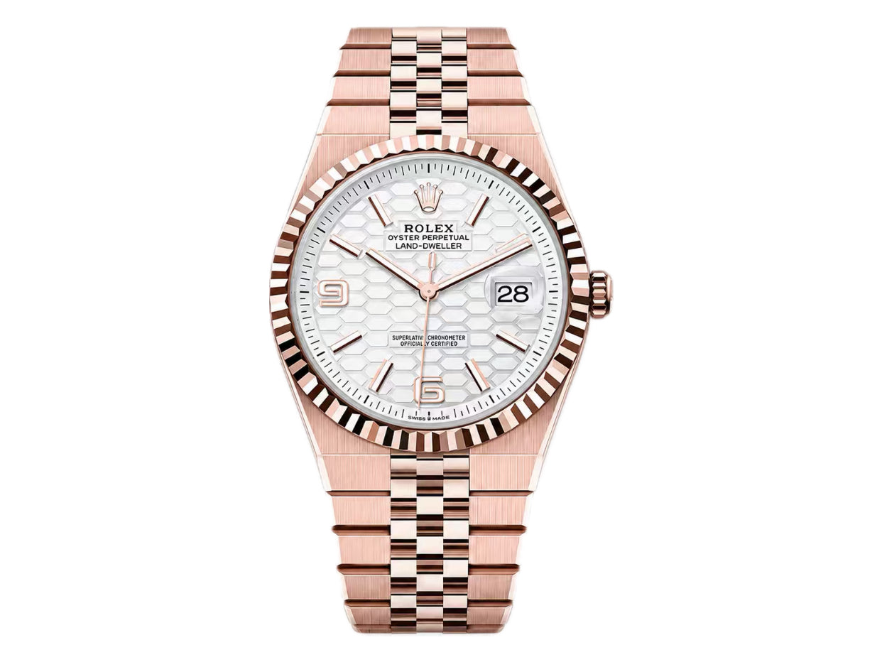 Land Dweller 40mm 127335 – Premium Edition