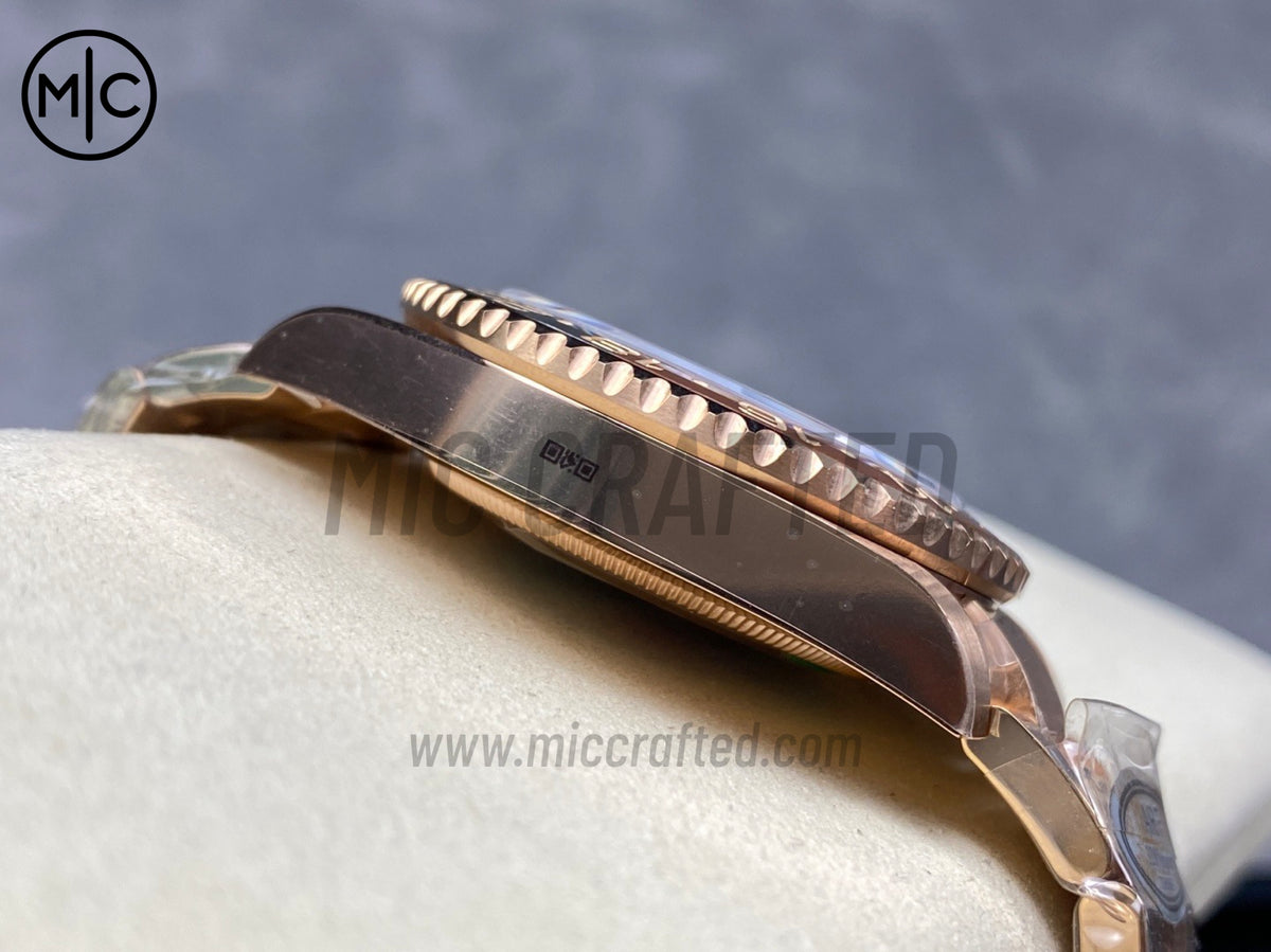GMT-Master II 126715 CHNR 904L 虎眼石錶盤配 RG 錶鏈 - 尊享版
