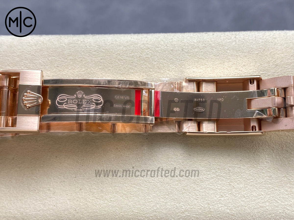 GMT-Master II 126715 CHNR 904L 虎眼石錶盤配 RG 錶鏈 - 尊享版