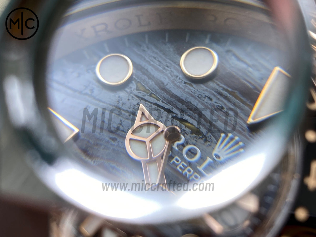 GMT-Master II 126715 CHNR 904L 虎眼石錶盤配 RG 錶鏈 - 尊享版