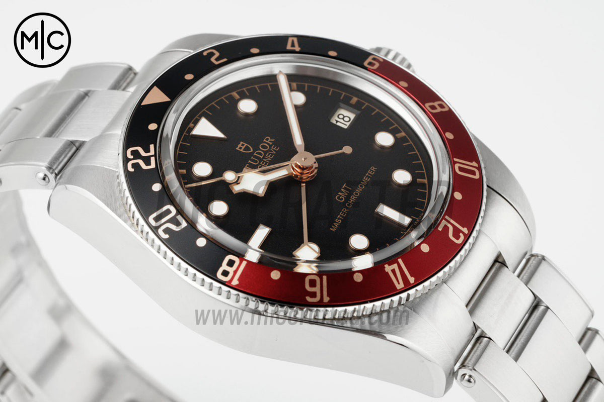 Black Bay 58 GMT 39mm Black/Red SS Black Dial on Rivet Bracelet – Premium Edition