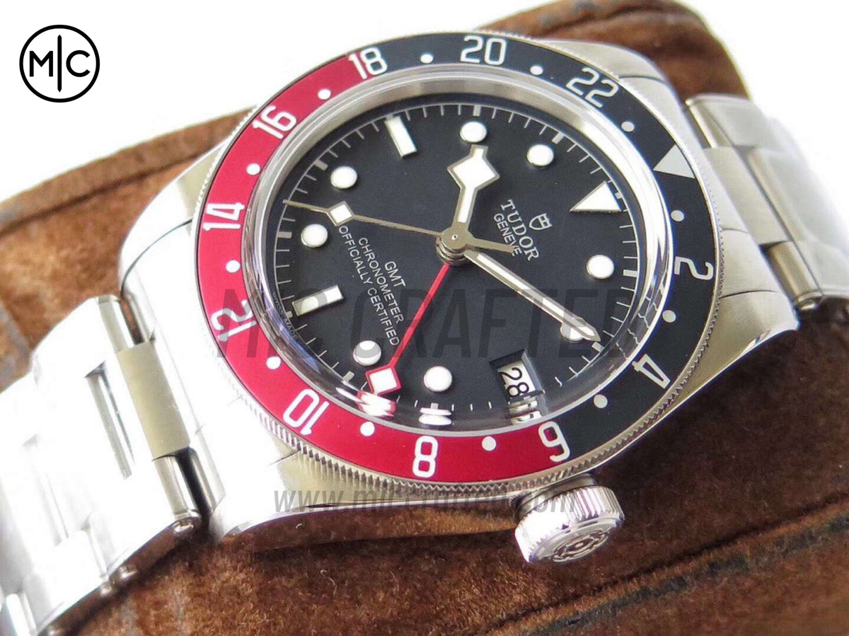 Black Bay 41mm GMT Pepsi Blue/Red Bezel Black Dial on SS Bracelet – Premium Edition
