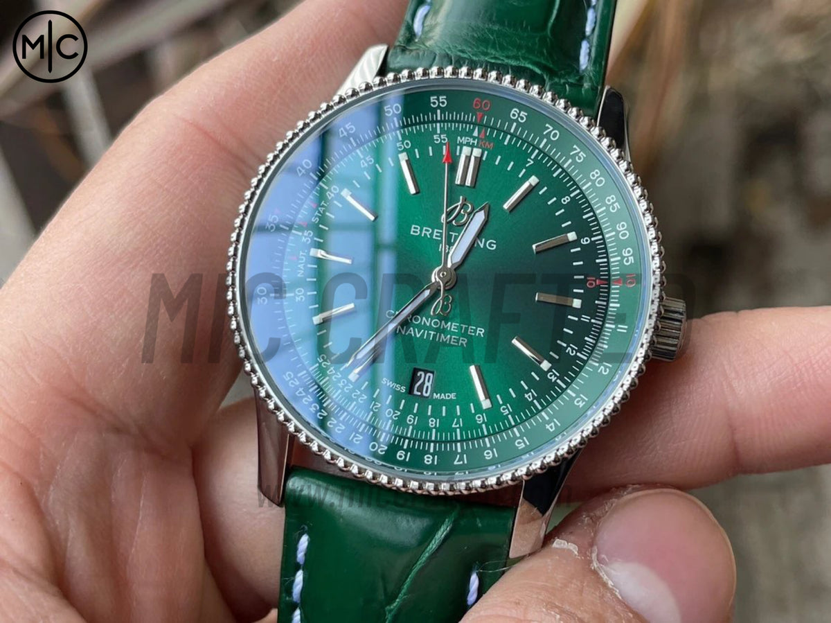 Navitimer 41mm Date SS 綠色錶盤配綠色皮革錶帶 – Premium Edition