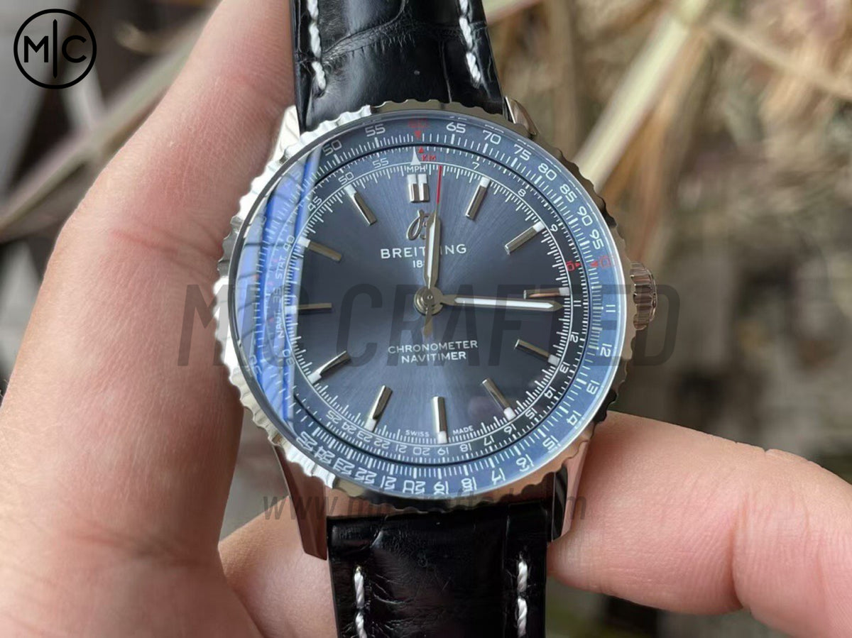 Navitimer Automatic 41mm SS 藍色錶盤配黑色皮革錶帶 – Premium Edition