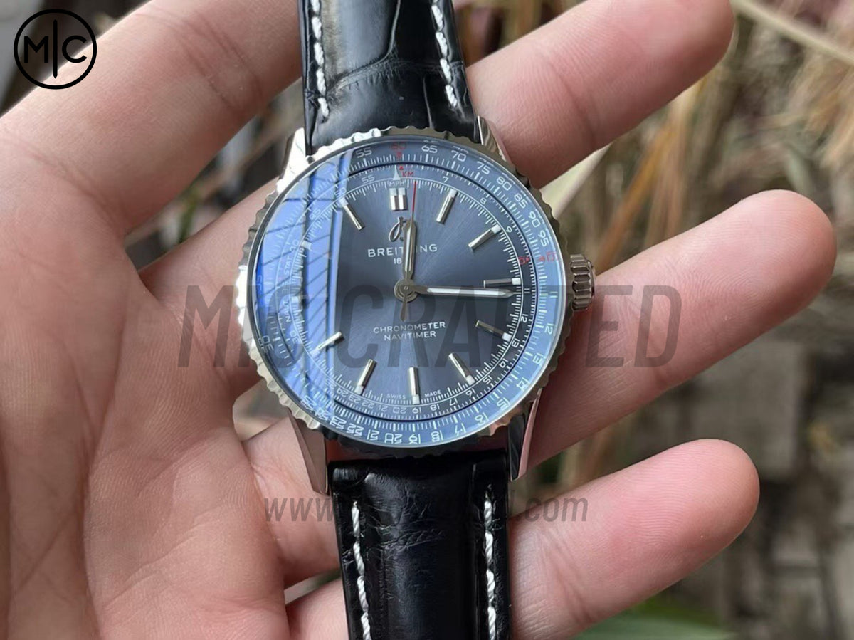 Navitimer Automatic 41mm SS 藍色錶盤配黑色皮革錶帶 – Premium Edition