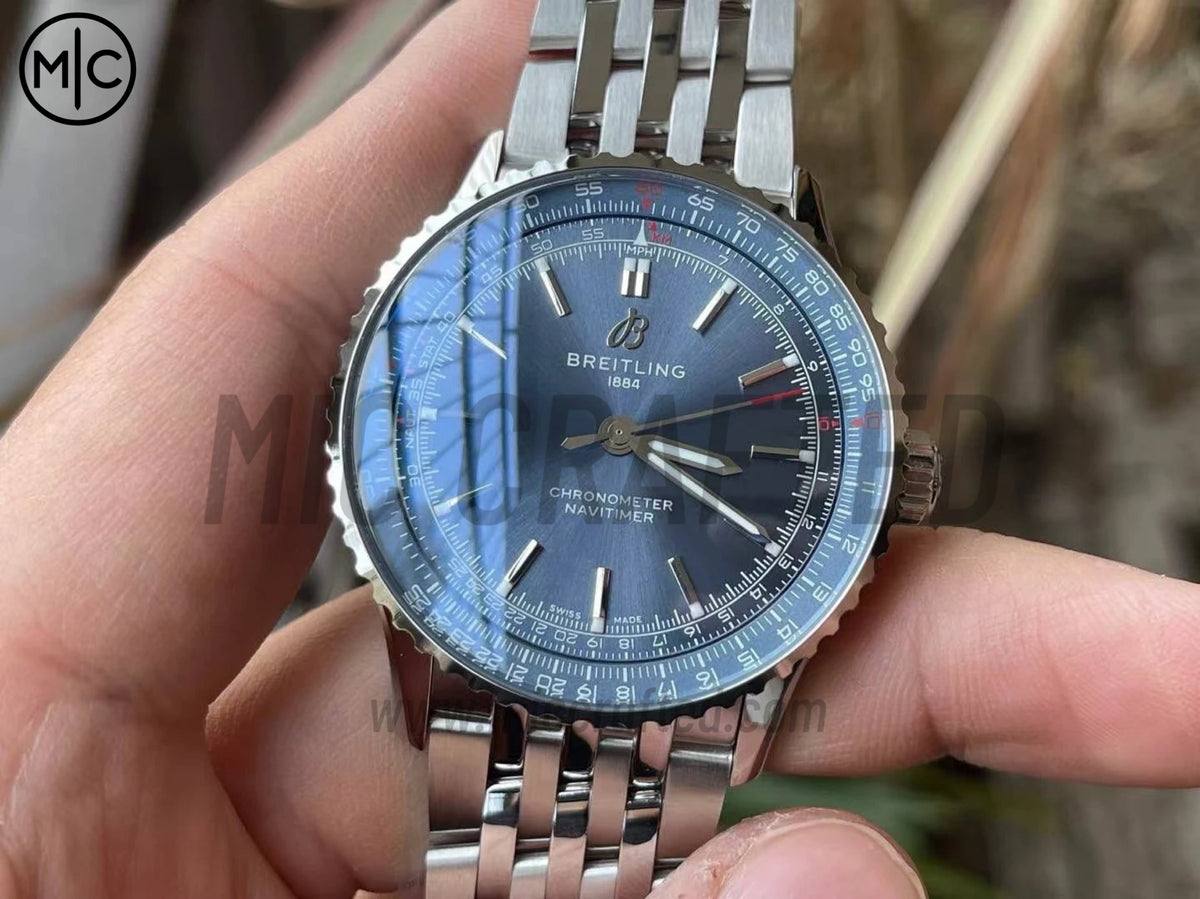 Navitimer Automatic 41mm SS 藍色錶盤配 SS 錶鏈 – Premium Edition