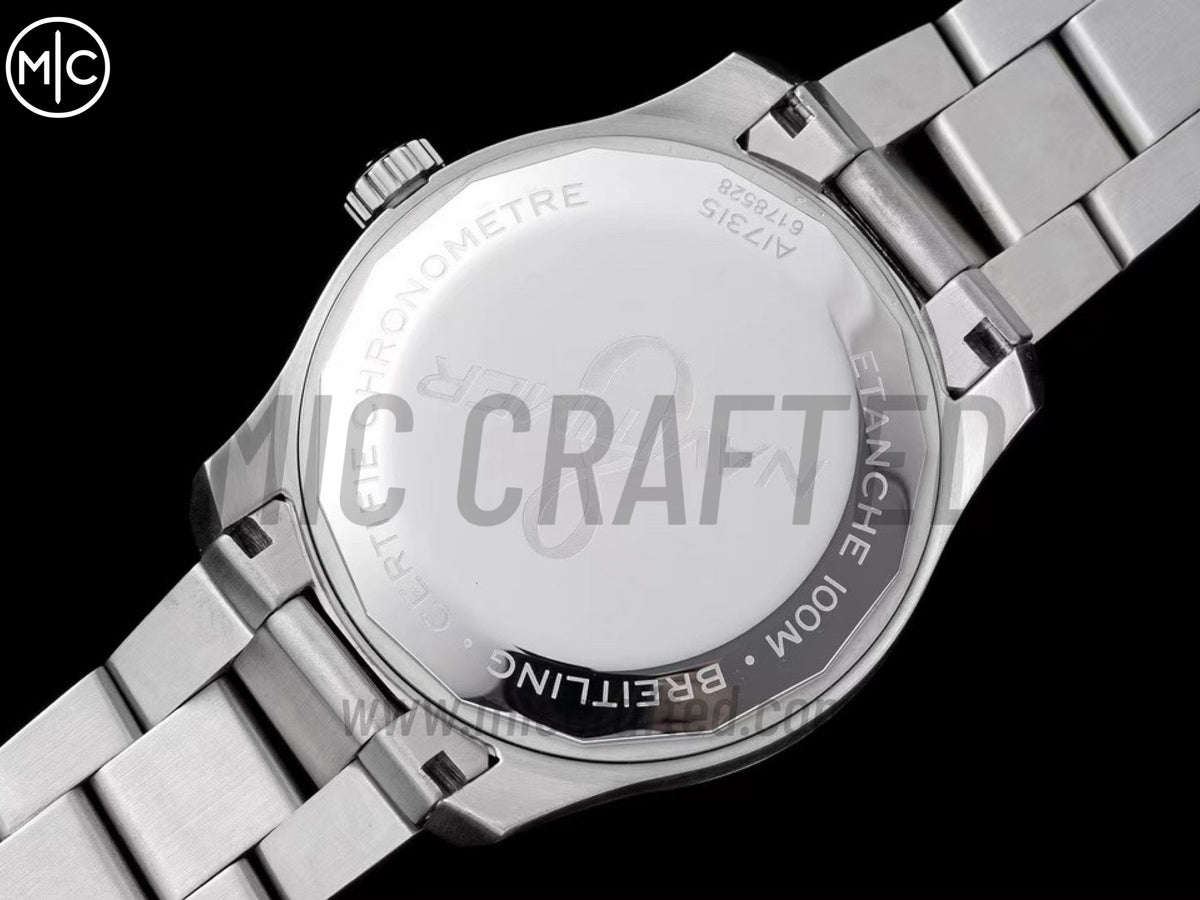 Aviator 8 41mm 藍色錶面搭配不鏽鋼錶鏈 - 尊貴版