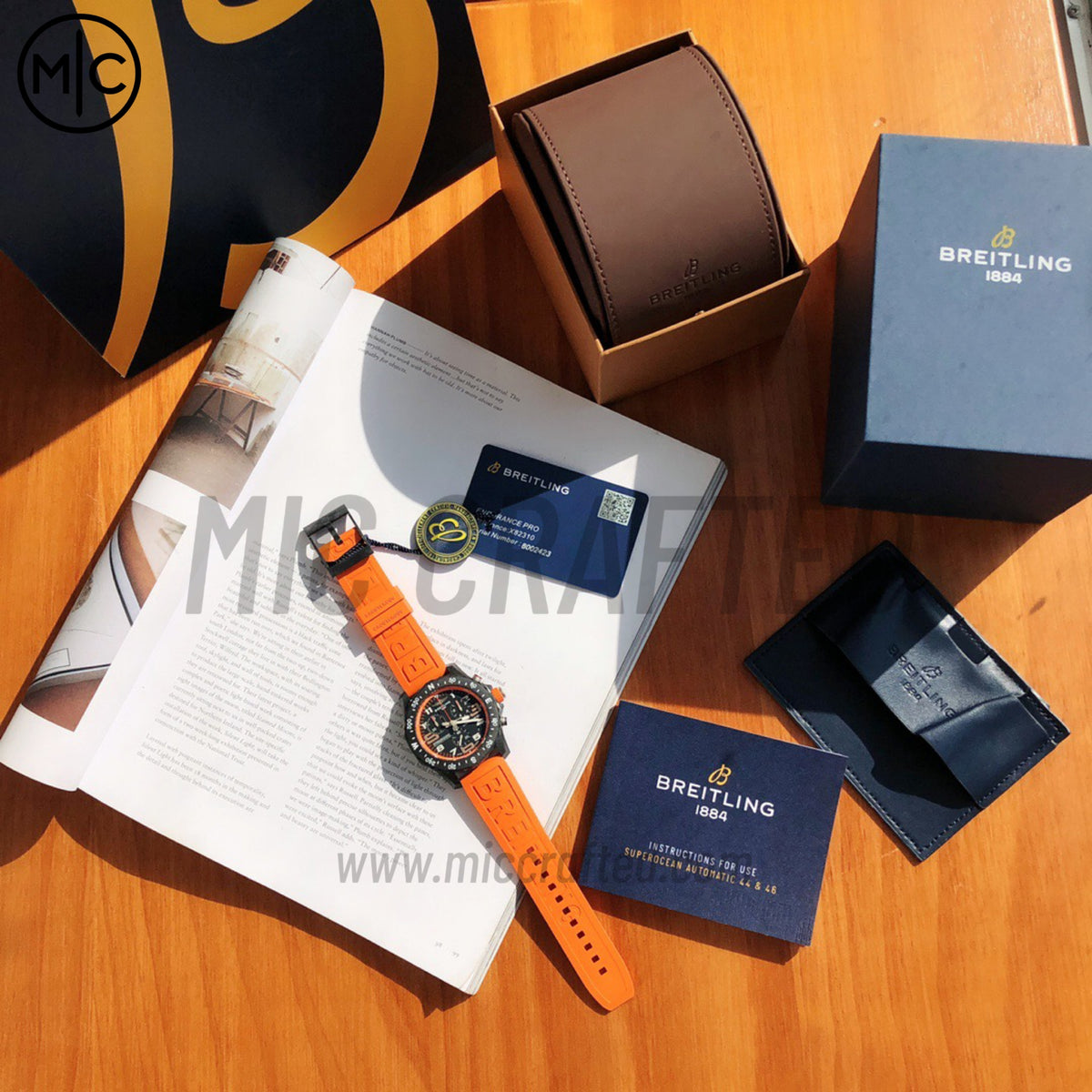 Professional Chronograph PVD 黑色錶面搭配橙色橡膠錶帶 瑞士石英機芯 - 尊貴版