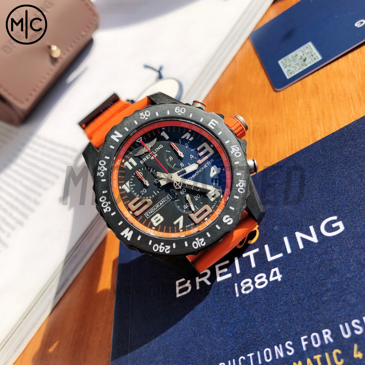 Professional Chronograph PVD 黑色錶面搭配橙色橡膠錶帶 瑞士石英機芯 - 尊貴版