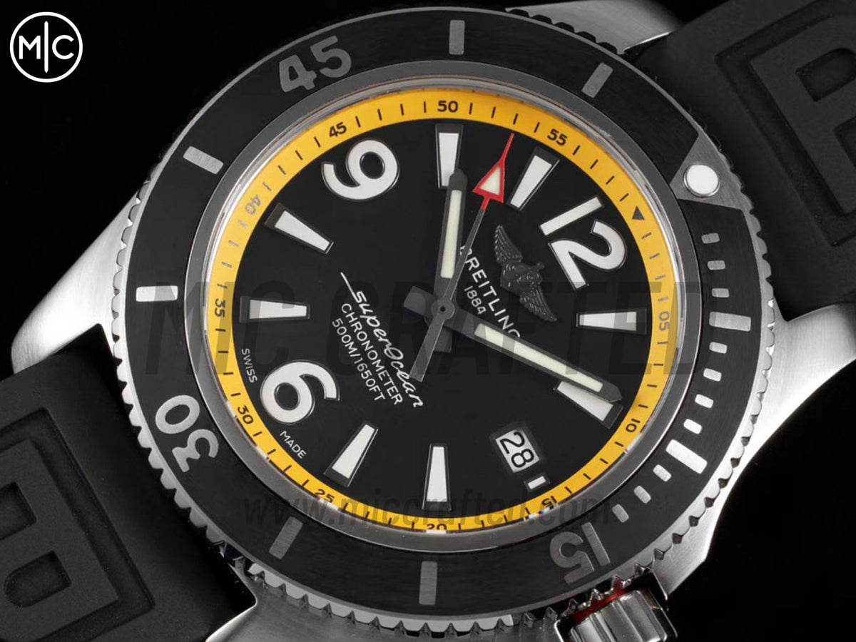 Superocean Automatic 44mm 不鏽鋼黑黃雙色錶面、黑色錶圈搭配黑色橡膠錶帶 - 尊貴版