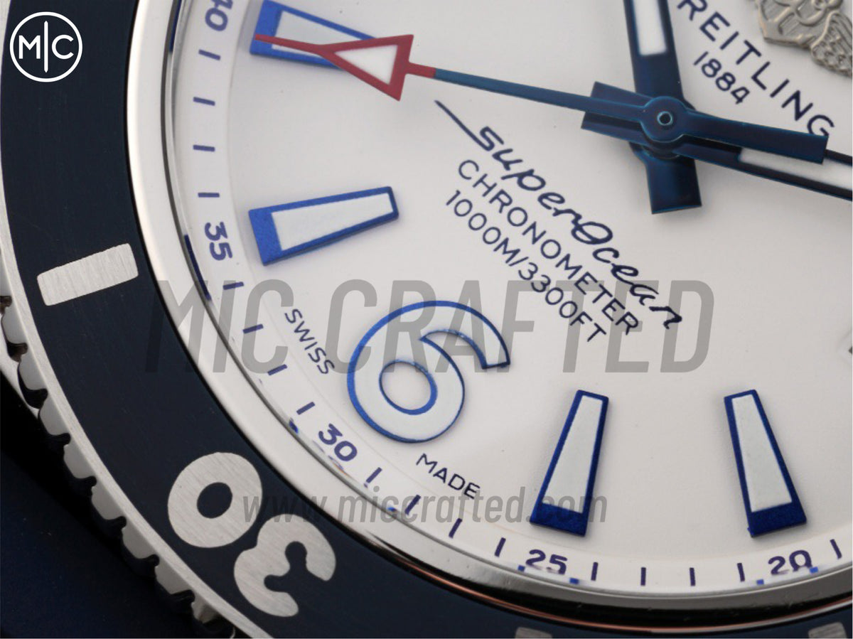 Superocean Automatic 44mm 不鏽鋼白色錶面、藍色錶圈搭配藍色橡膠錶帶 - 尊貴版