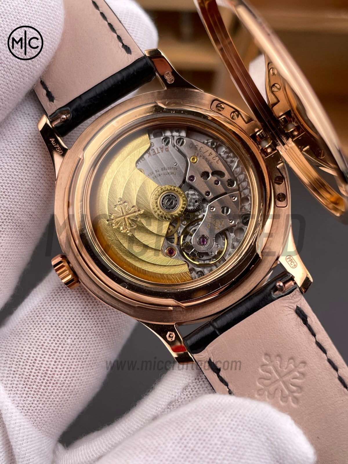 Calatrava 5227R 39mm RG 白色錶盤配棕色皮革錶帶 - 高級版