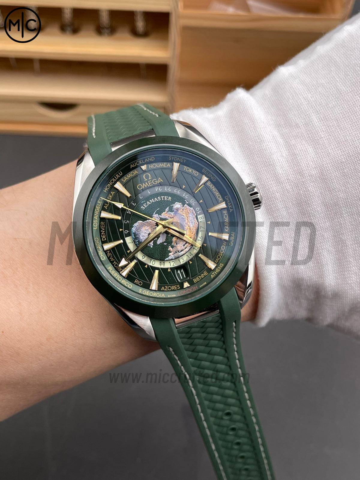 Aqua Terra GMT Worldtimer 43mm Green Ceramic on Green Rubber Strap – Premium Edition