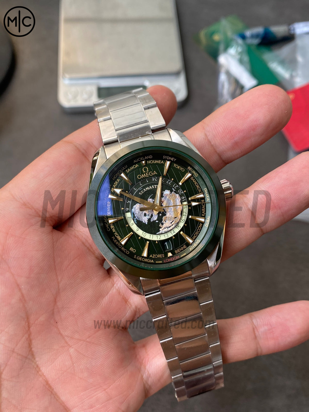 Aqua Terra GMT Worldtimer 43mm Green Ceramic on SS Bracelet – Premium Edition