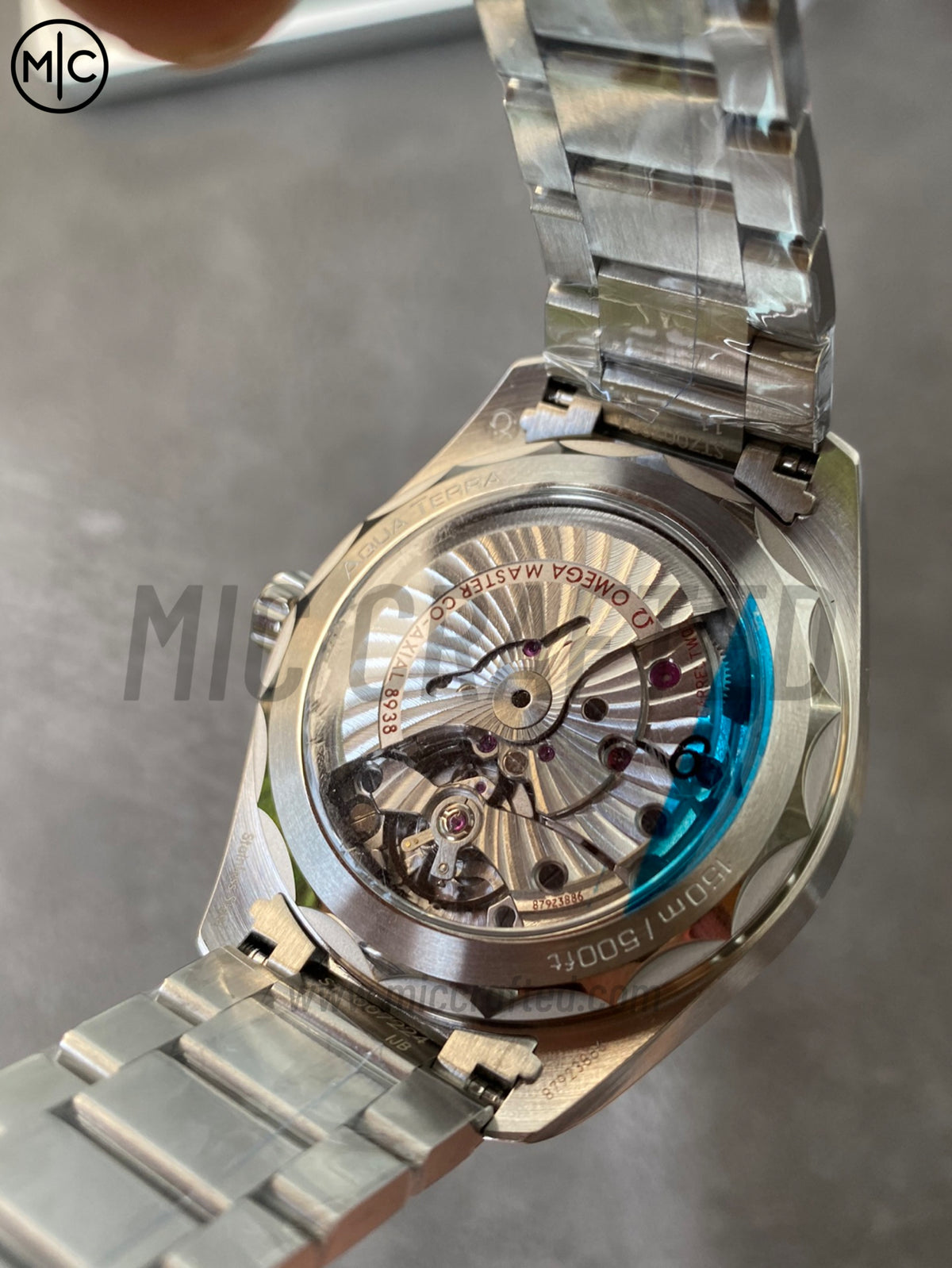 Aqua Terra GMT Worldtimer 43mm Green Ceramic on SS Bracelet – Premium Edition