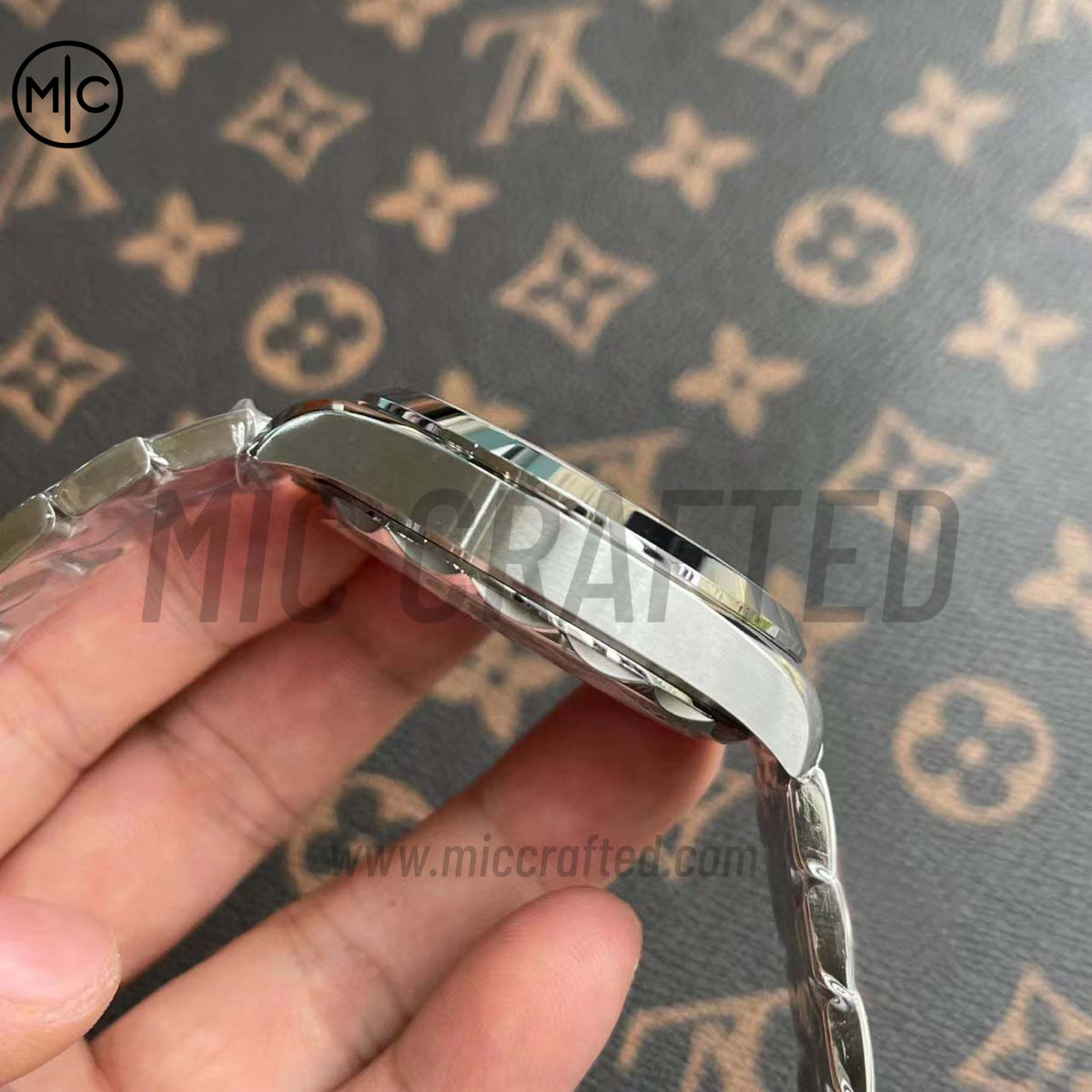 Aqua Terra 150M 41mm 大師天文台腕錶 淺藍色錶面 配精鋼錶鏈 - 高級版
