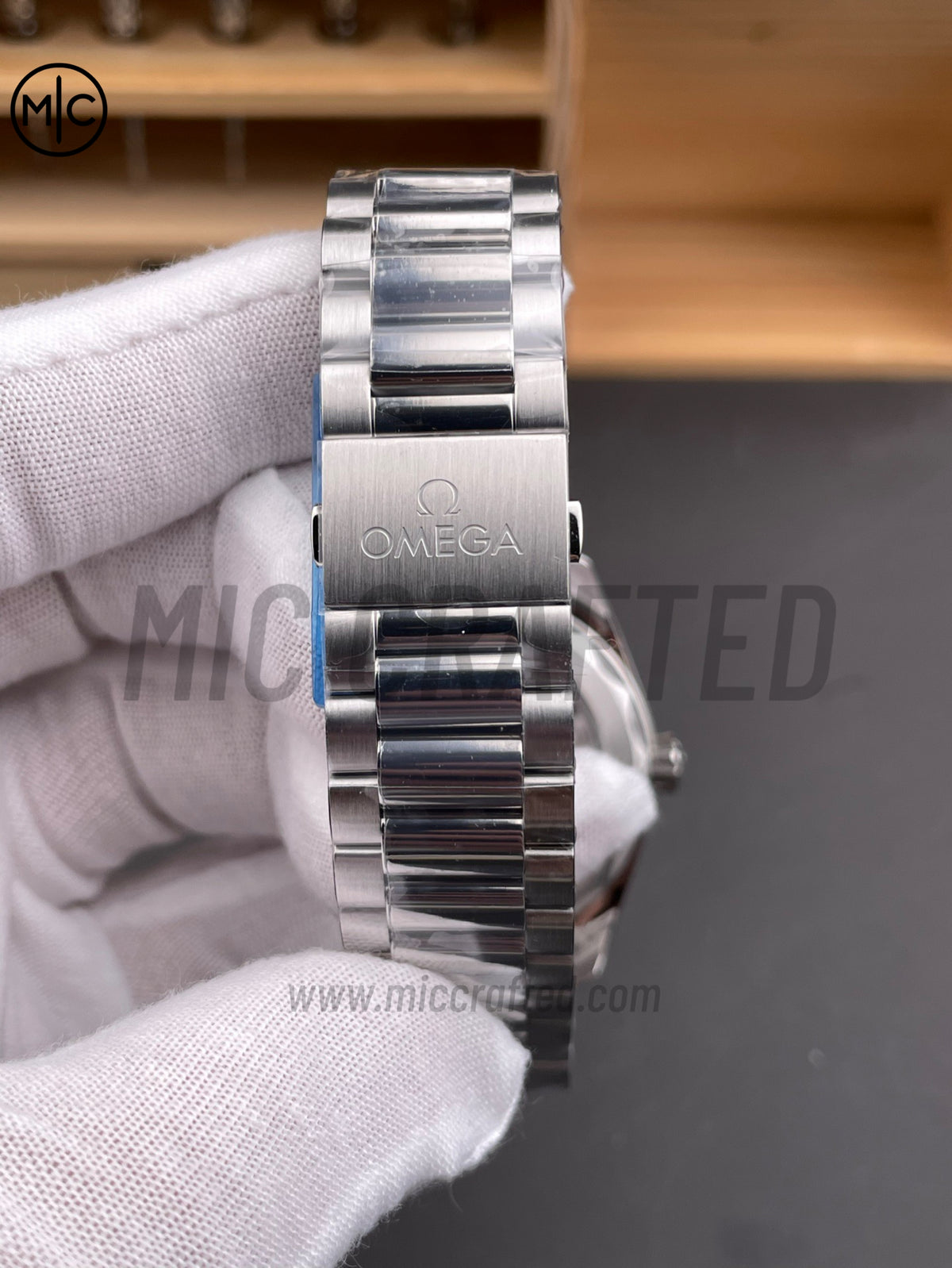 Aqua Terra 150M 41mm Master Black Dial on SS Bracelet – Premium Edition