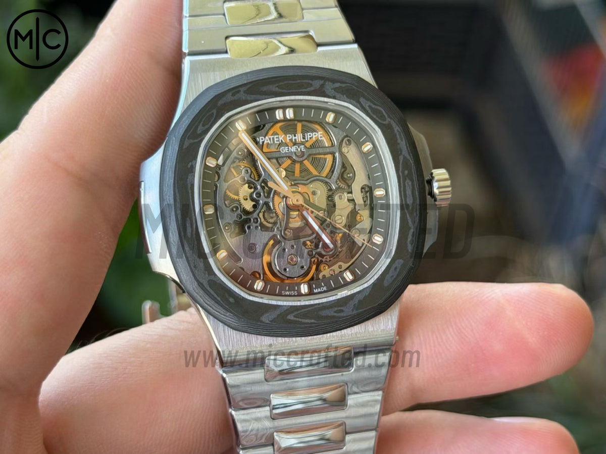 Nautilus 5711 40mm NTPT 碳纖維錶圈 鏤空錶盤搭配不鏽鋼錶鏈 - 手工製作版