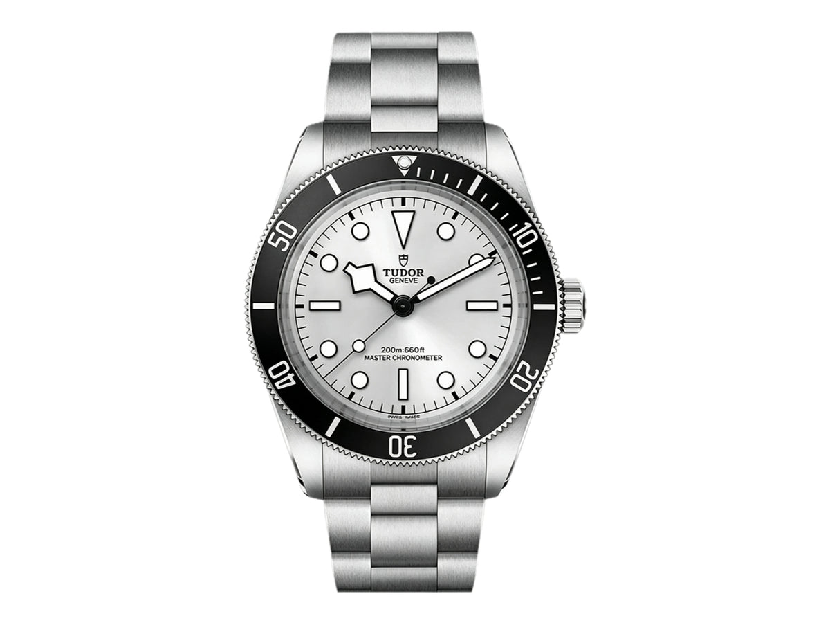 Black Bay Sixty Eight 43mm 不鏽鋼 銀色錶盤搭配鉚釘錶帶 - 尊享版