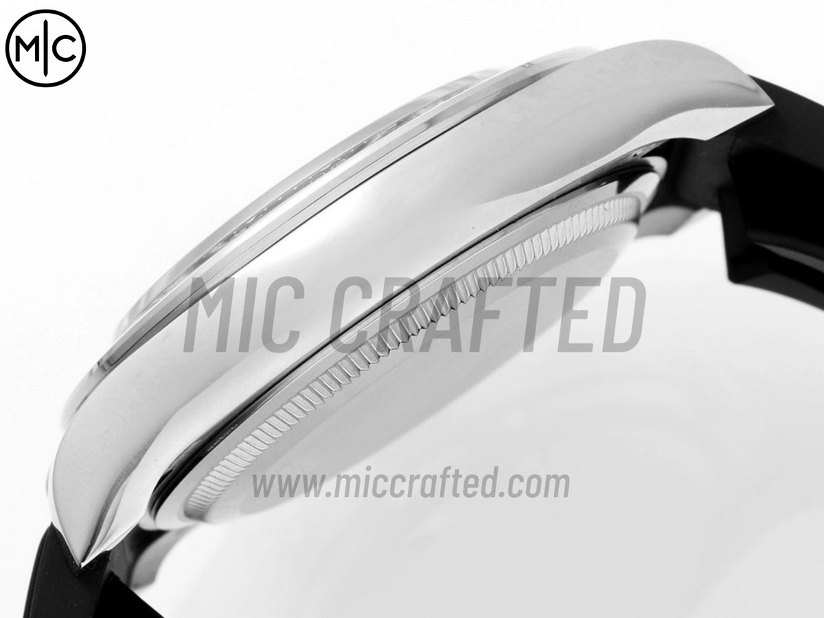 Daytona 126519 Black/Silver Diamonds Dial on Oysterflex Strap – Premium Edition