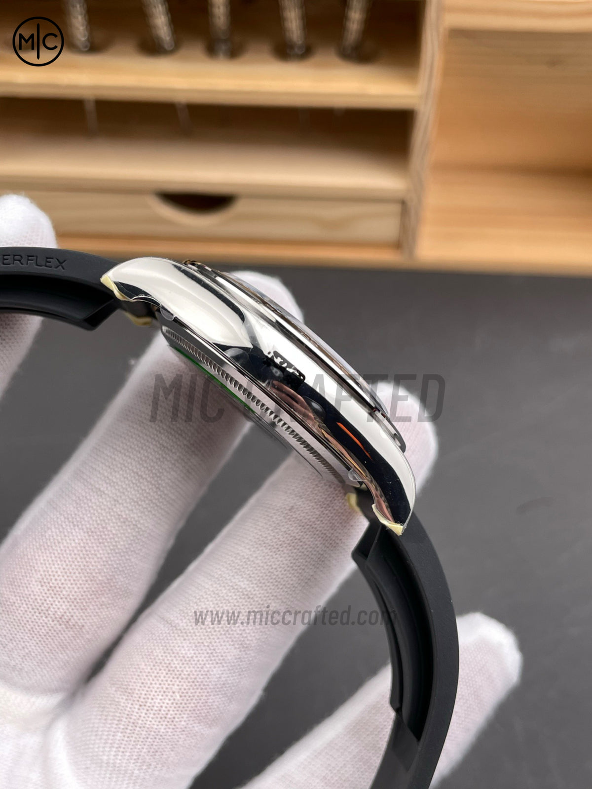 Daytona 126519 Black/Silver Diamonds Dial on Oysterflex Strap – Premium Edition
