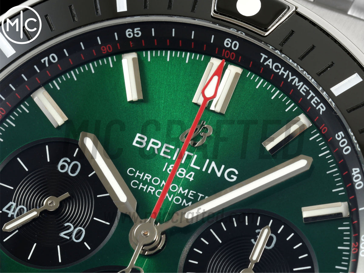 Super Chronomat B01 44mm SS 綠色錶盤配 SS 錶鏈 - 尊享版