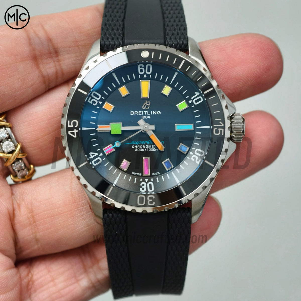 SuperOcean Automatic 42mm SS 黑色彩虹錶盤配黑色橡膠錶帶 - 尊貴版