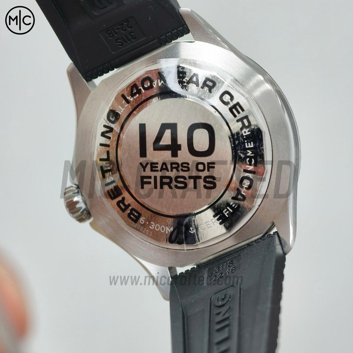SuperOcean Automatic 42mm SS 黑色彩虹錶盤配黑色橡膠錶帶 - 尊貴版