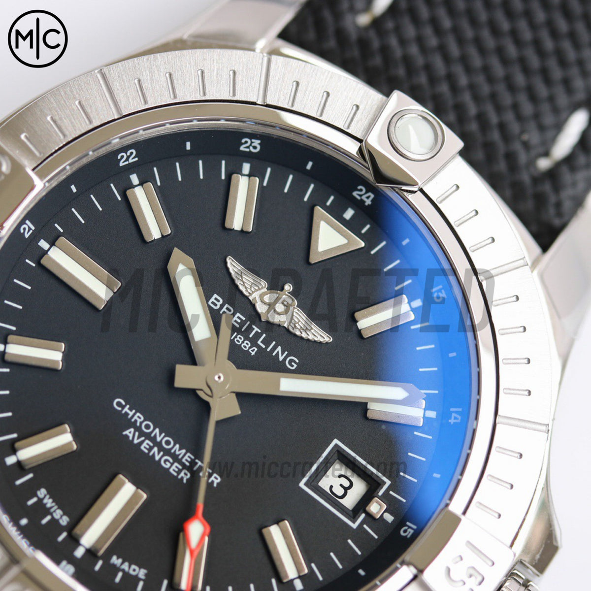 Avenger Automatic 43mm SS 黑色錶盤配黑色尼龍錶帶 - 尊貴版