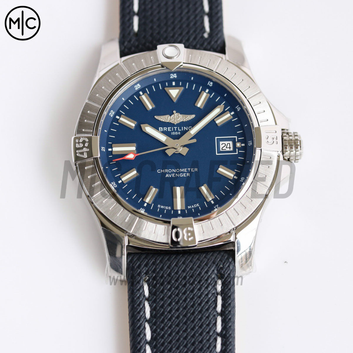 Avenger Automatic 43mm SS 藍色錶盤配藍色尼龍錶帶 - 尊貴版