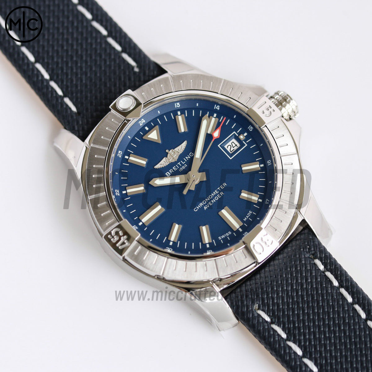 Avenger Automatic 43mm SS 藍色錶盤配藍色尼龍錶帶 - 尊貴版