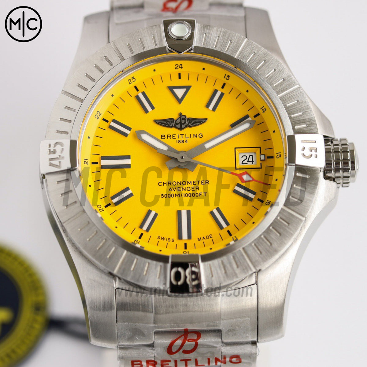 Avenger Automatic 45mm SS 黃色錶盤配 SS 錶鏈 - 尊貴版