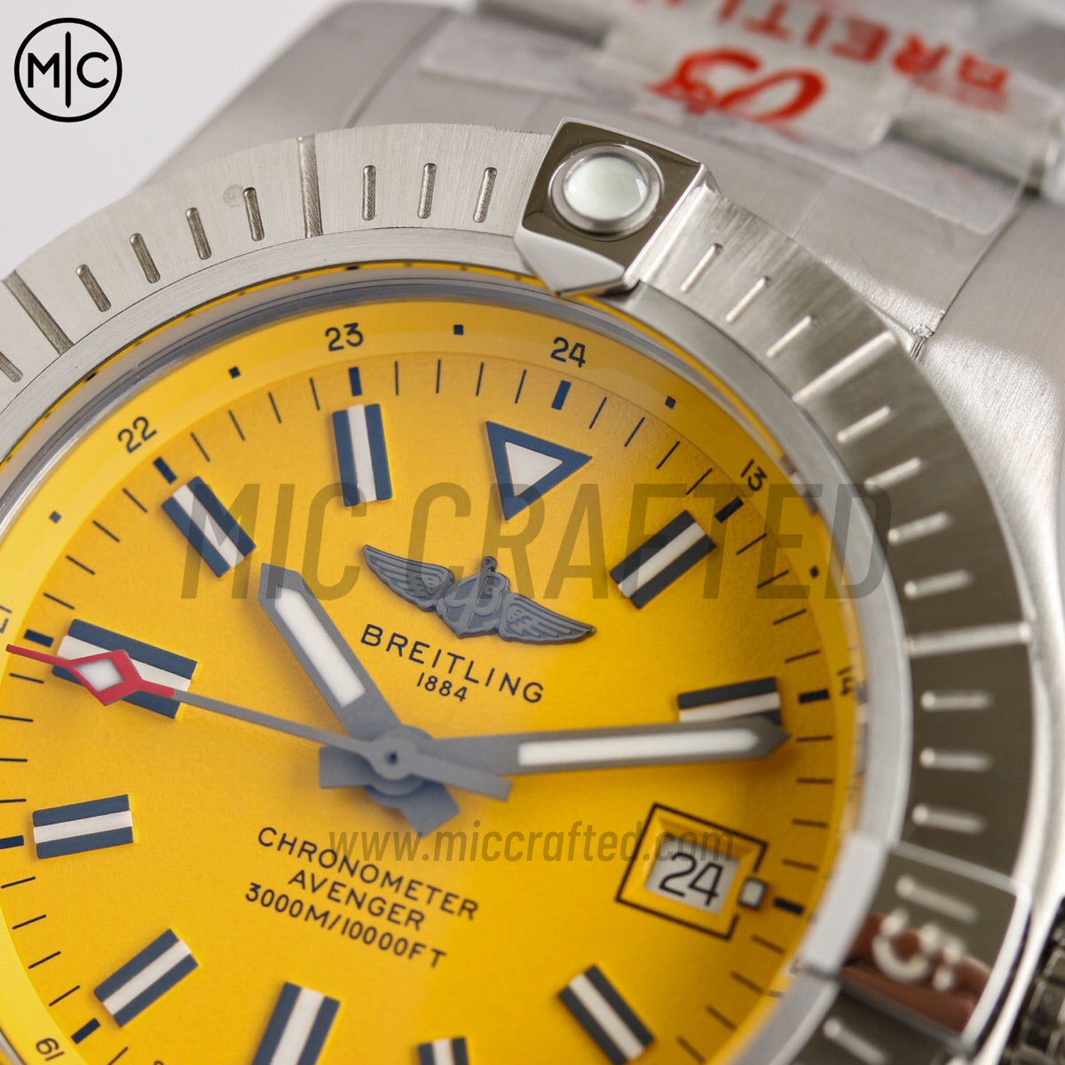 Avenger Automatic 45mm SS 黃色錶盤配 SS 錶鏈 - 尊貴版
