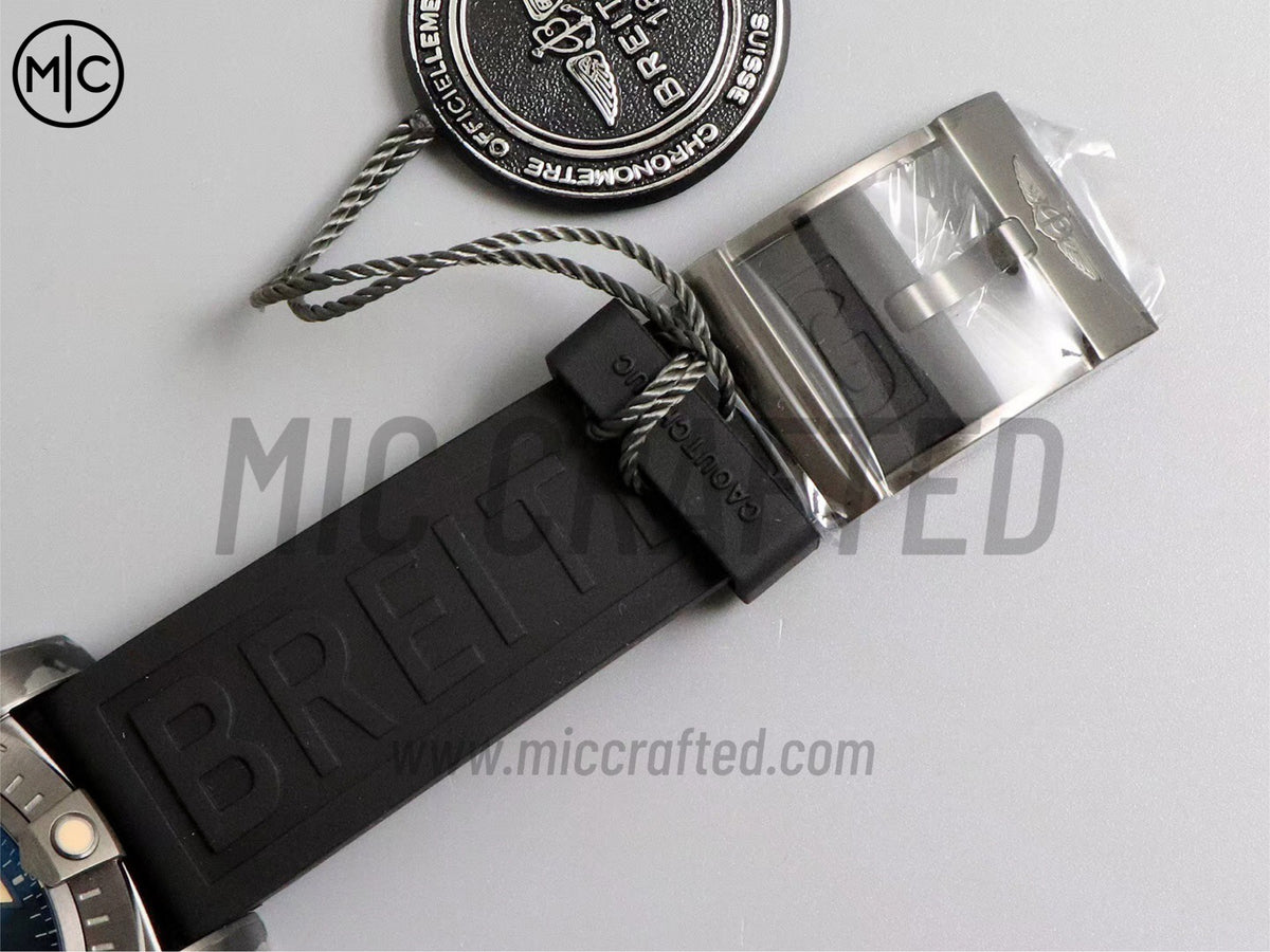 Avenger BlackBird 44mm PVD 黑色錶盤配黑色橡膠錶帶 - 尊貴版